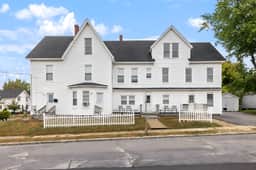 792 Grove St #2