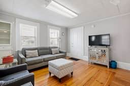 21A Portsmouth  Ave