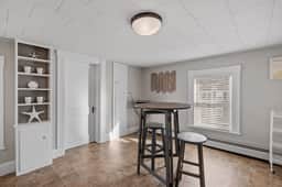 21B Portsmouth Ave