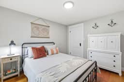 65 S Elm St #3