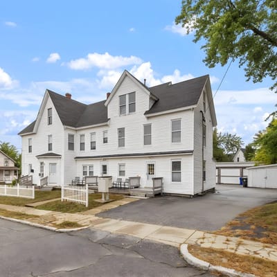 792 Grove St #2