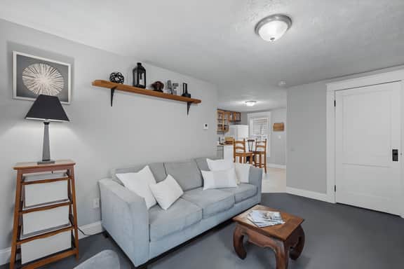 65 S Elm #4